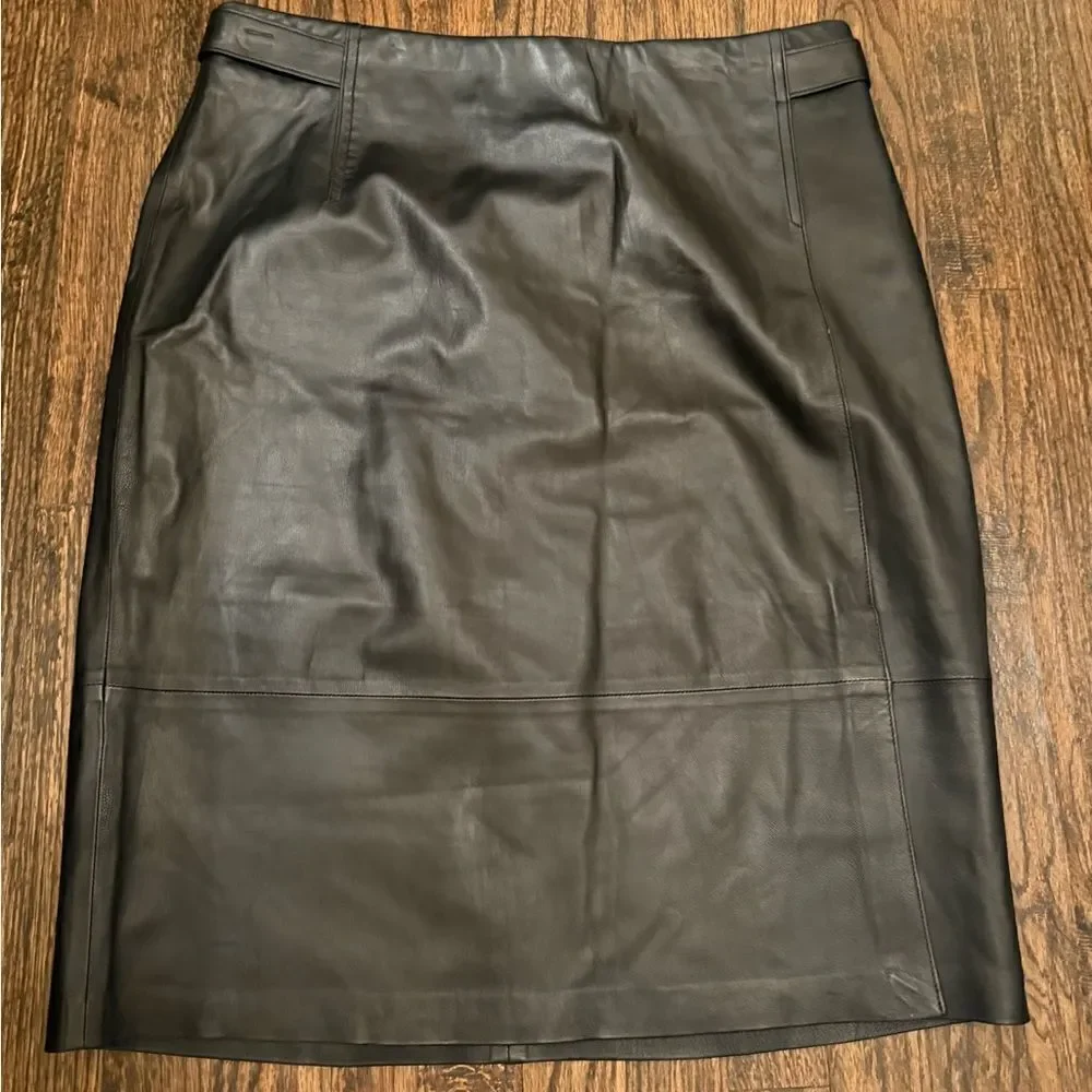 Vince  leather skirt